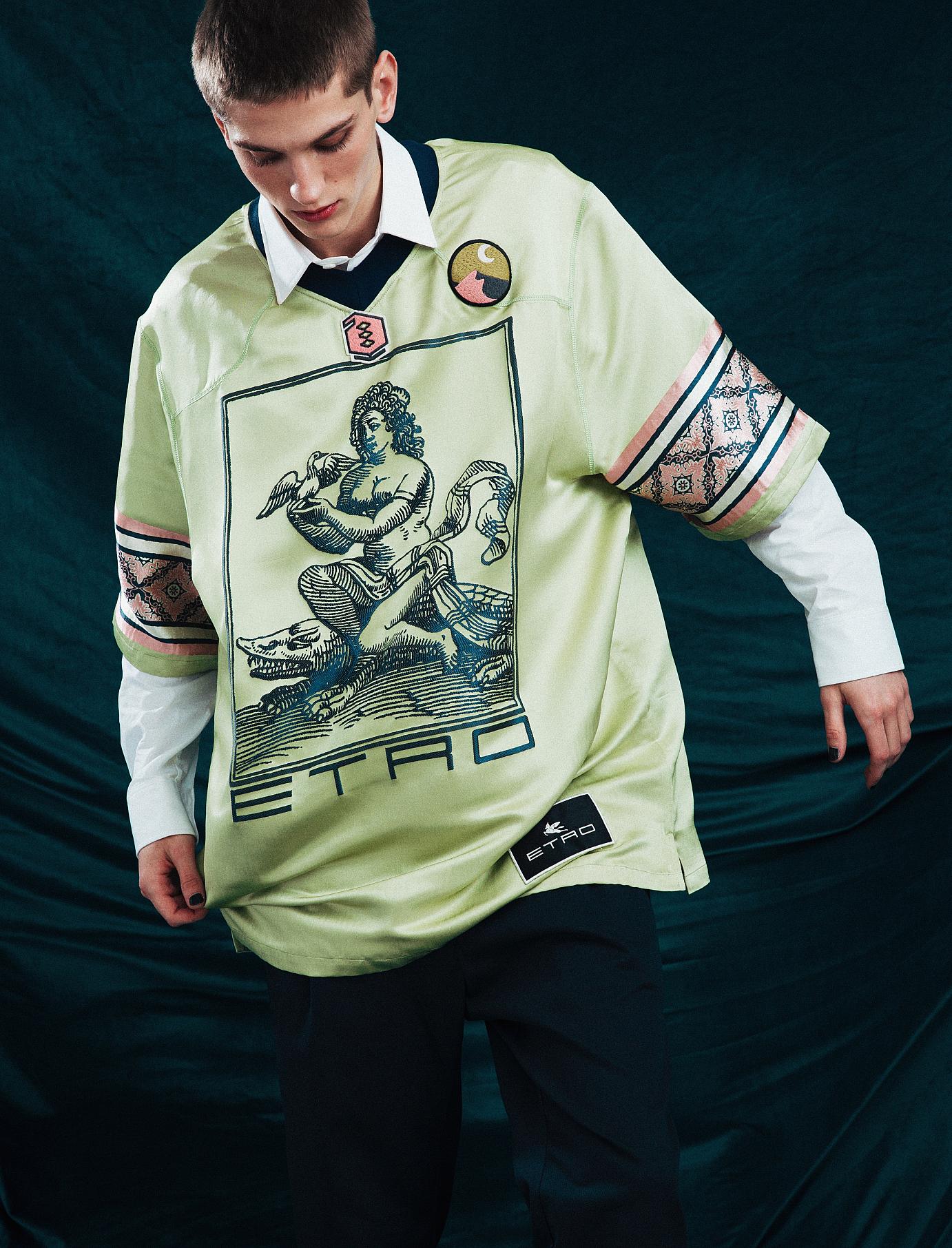 ProductionLink s.r.l. L OFFICIEL HOMMES ITALIA  L-OFFICIEL-HOMMES-ITALIA-  L OFFICIEL HOMMES ITALIA 