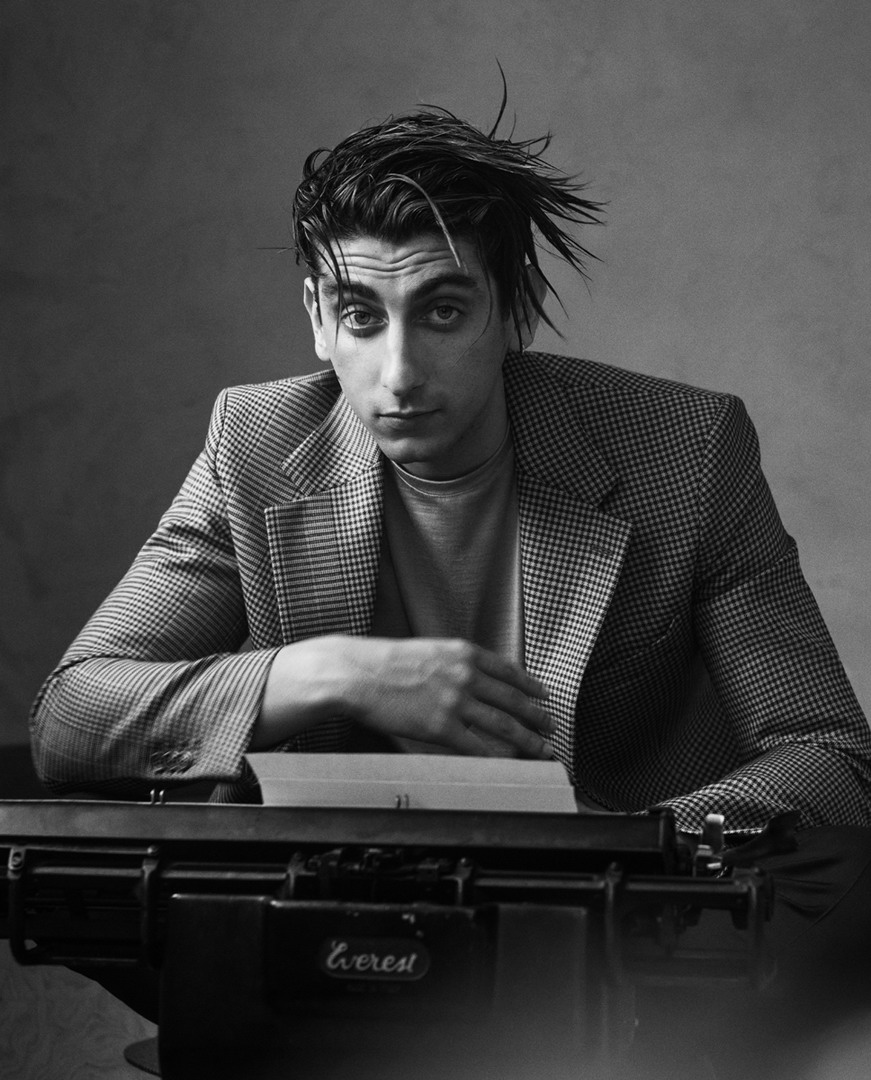 CoqCreative power by ProductionLink s.r.l. Icon Magazine_Pietro Castellitto Icon Magazine_Pietro Castellitto  Icon Magazine_Pietro Castellitto