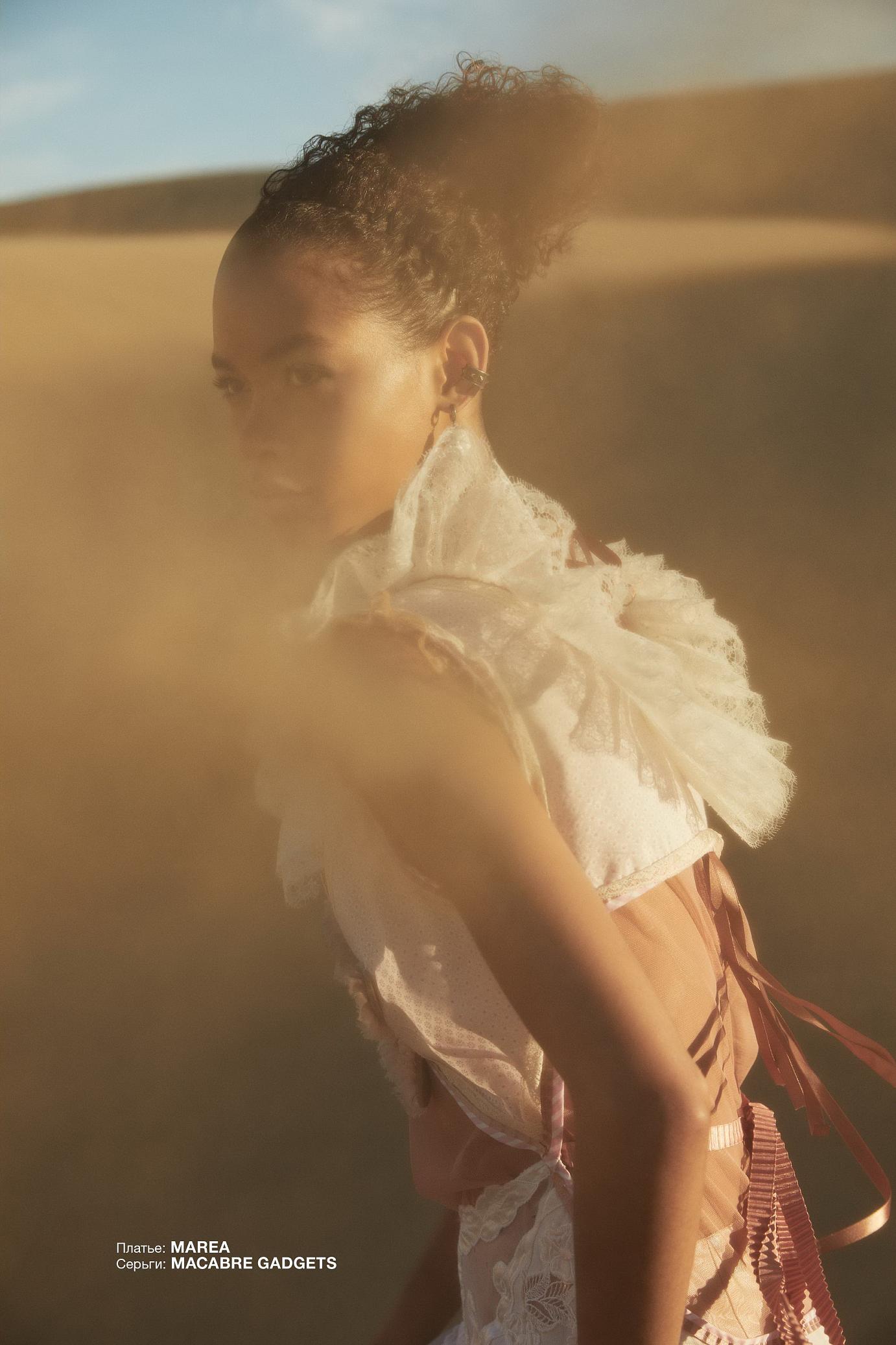 CoqCreative power by ProductionLink s.r.l. Numero Russia - Queen Of Dunes Numero Russia  Numero Russia - Queen Of Dunes