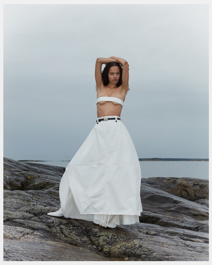 CoqCreative power by ProductionLink s.r.l. Mojeh Magazine x Dior Mojeh Magazine x Dior  Mojeh Magazine x Dior