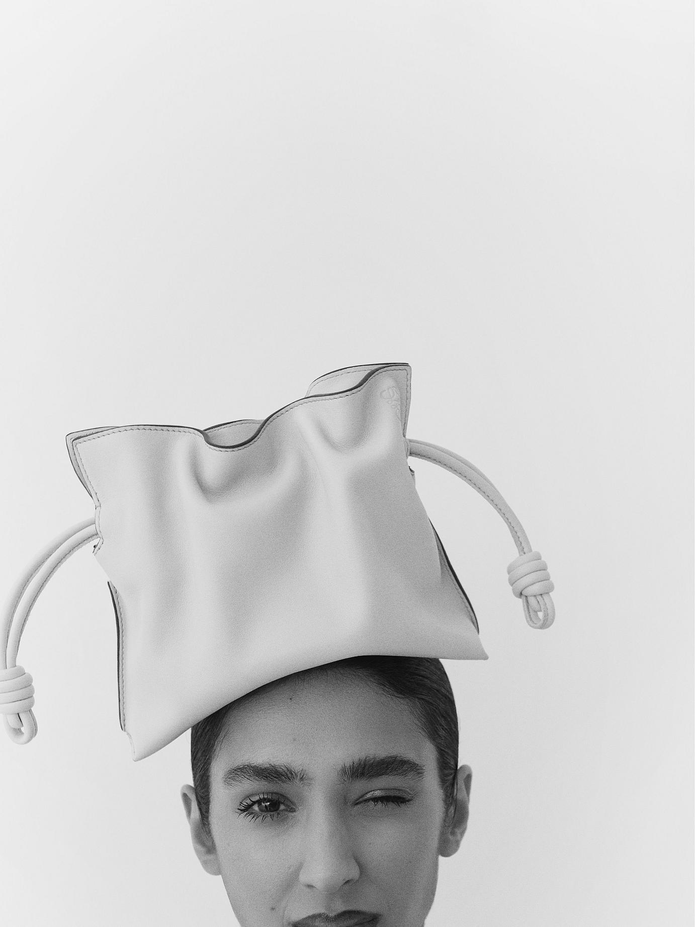 CoqCreative power by ProductionLink s.r.l. Mojeh MagazineL x Loewe Mojeh MagazineL x Loewe  Mojeh MagazineL x Loewe