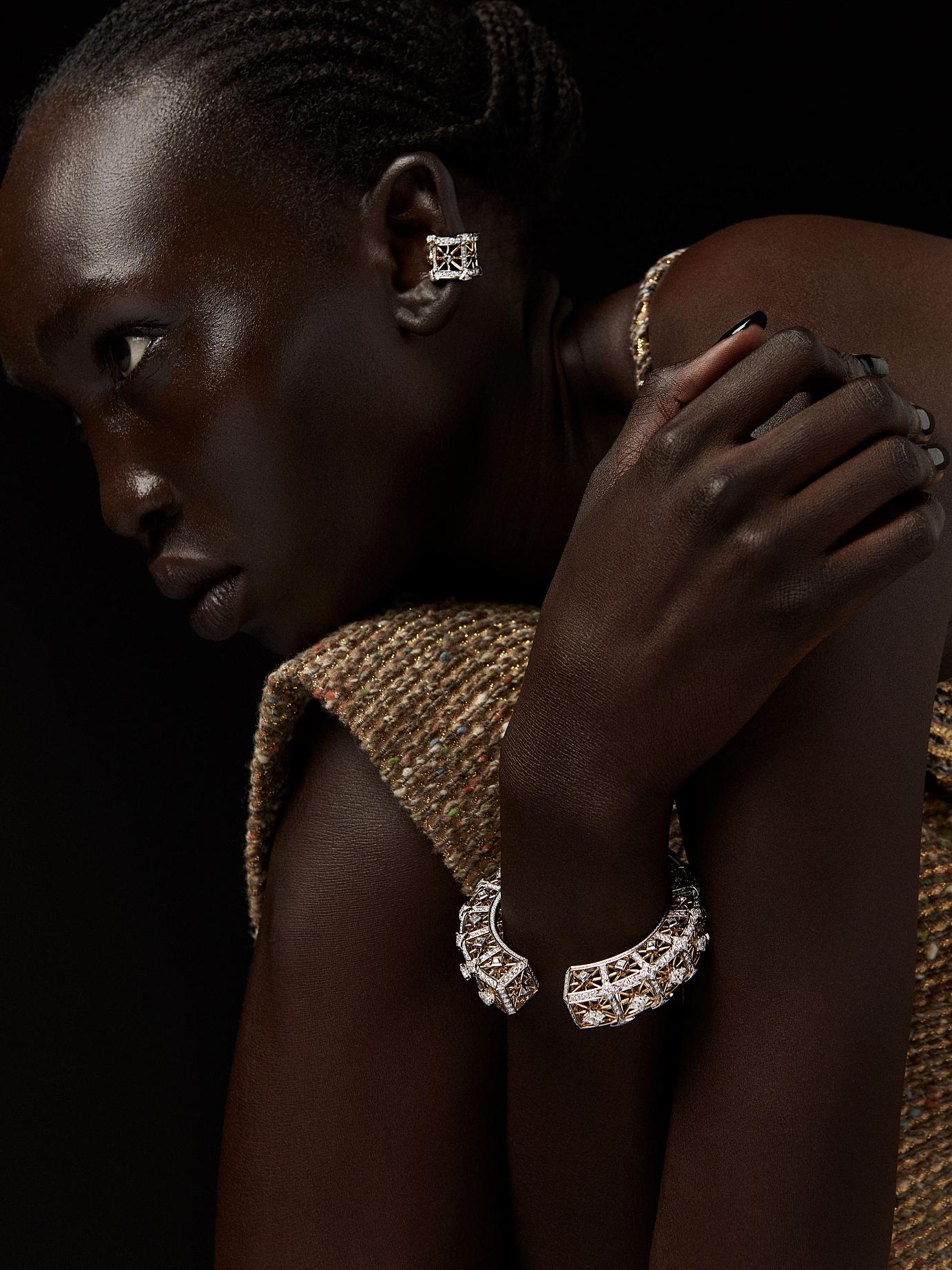 CoqCreative power by ProductionLink s.r.l. Mojeh Magazine x Louis-Vuitton Special Jewels Mojeh Magazine x Louis-Vuitton Special Jewels  Mojeh Magazine x Louis-Vuitton Special Jewels